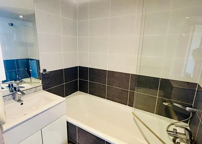 T2 4 Couchages Port Du Cap D'agde , Climatisation , Piscine