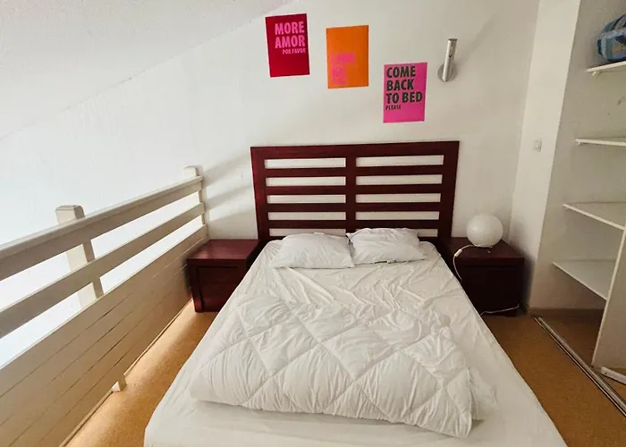 T2 4 Couchages Port Du Cap D'agde , Climatisation , Piscine * Agde